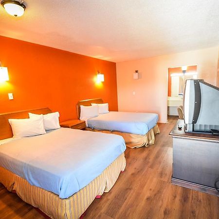 America'S Best Inn Montgomery Bagian luar foto