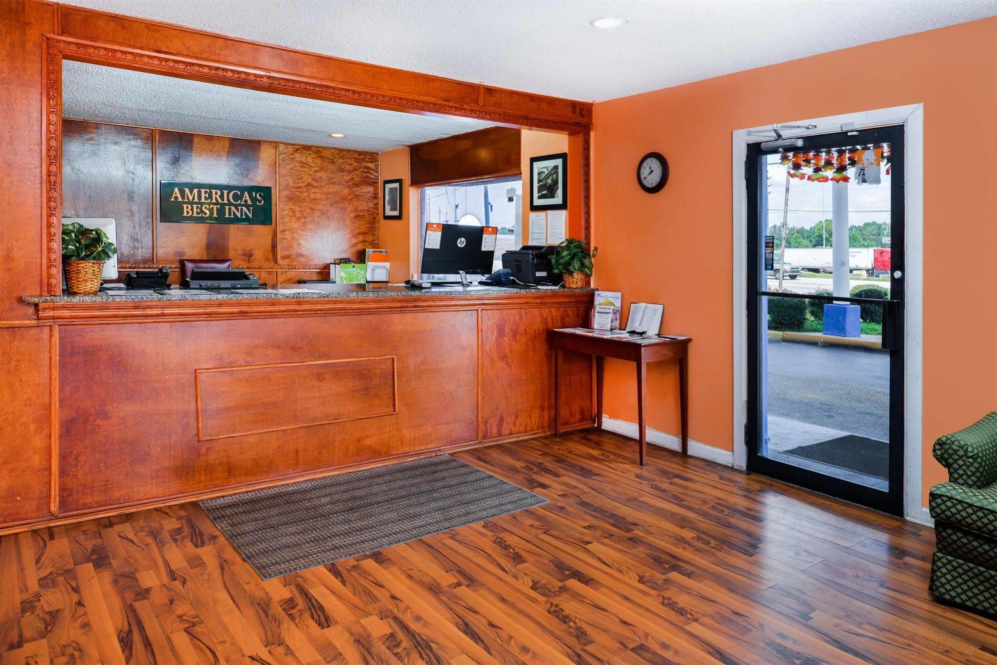 America'S Best Inn Montgomery Bagian luar foto