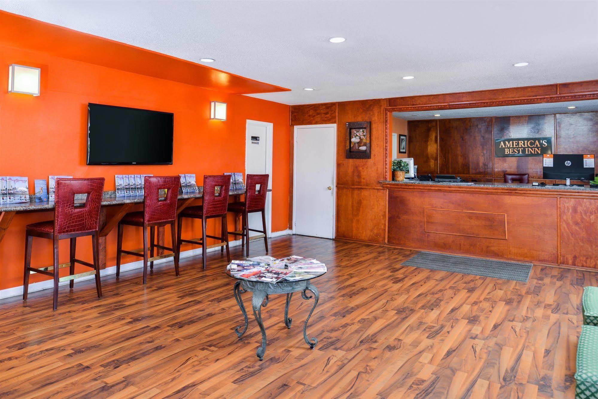 America'S Best Inn Montgomery Bagian luar foto