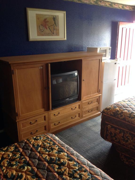 America'S Best Inn Montgomery Ruang foto