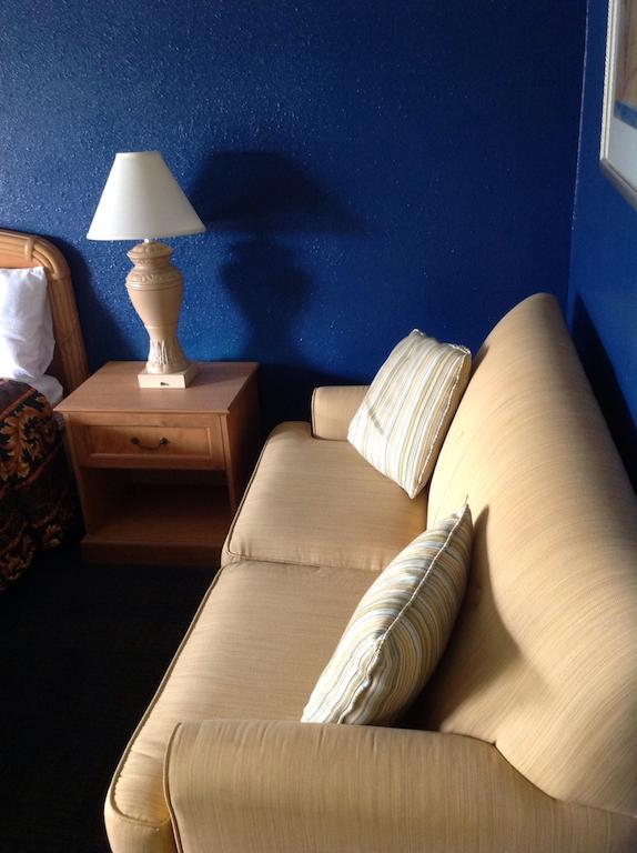 America'S Best Inn Montgomery Bagian luar foto